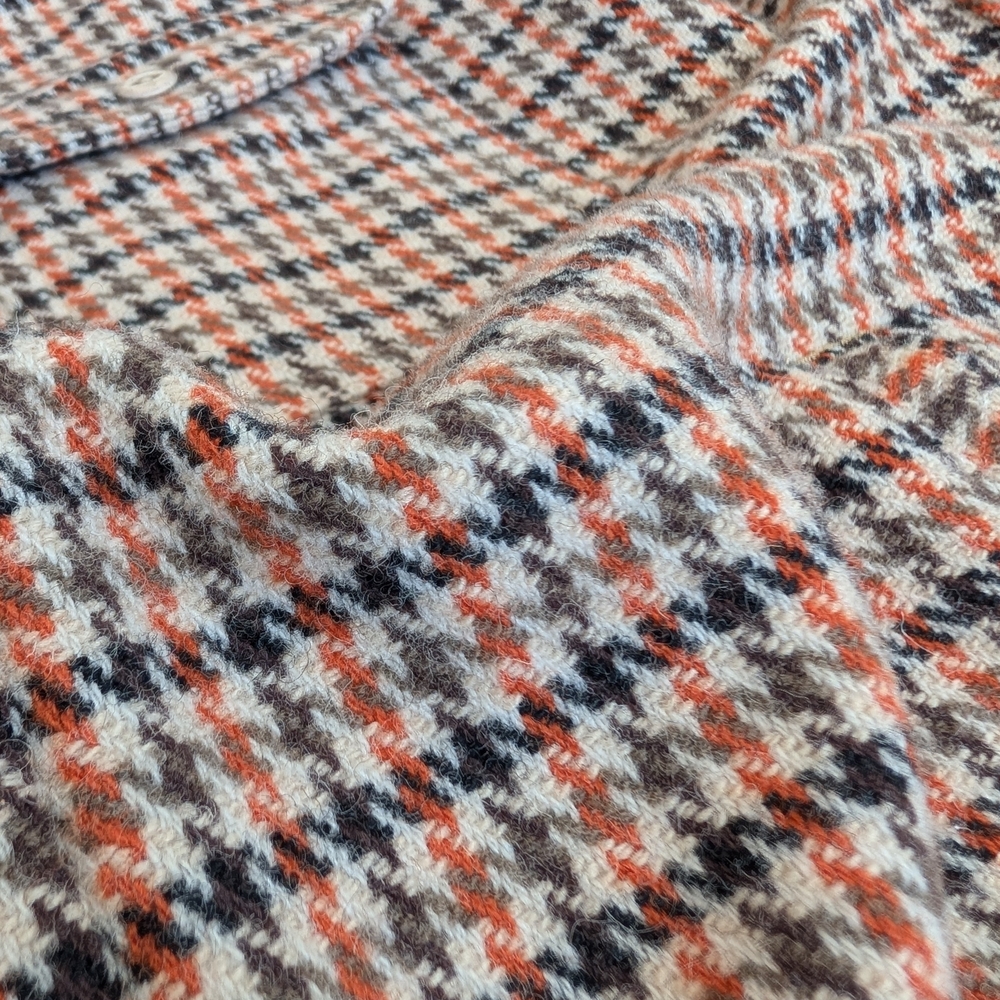 Houndstooth Alta - Woven Wool Blend - Picture 6 of 14